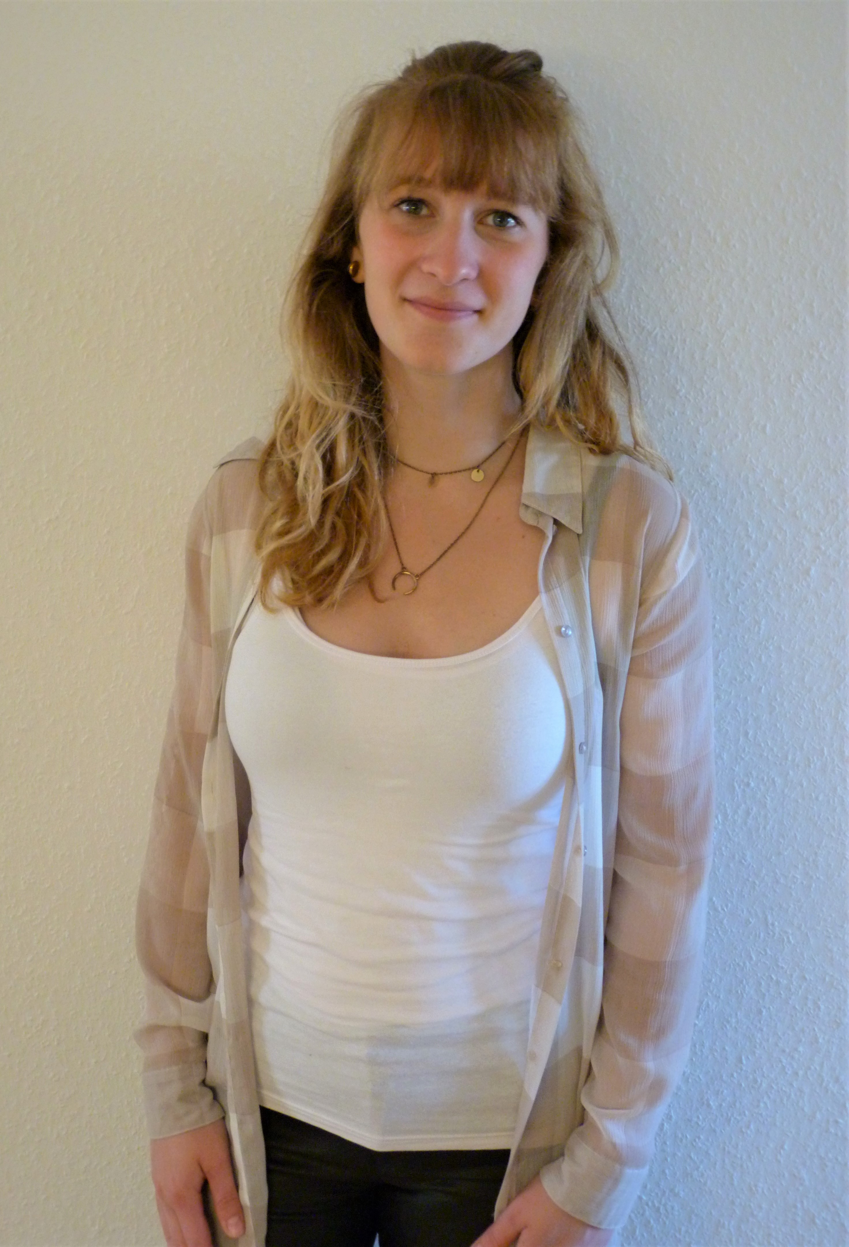 Hostess Alicia aus Koblenz, Konfektion 36, Studium Sozialwissenschaften